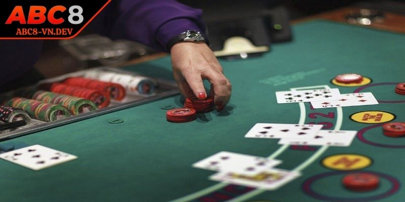 Khám phá cách rút bài baccarat với banker